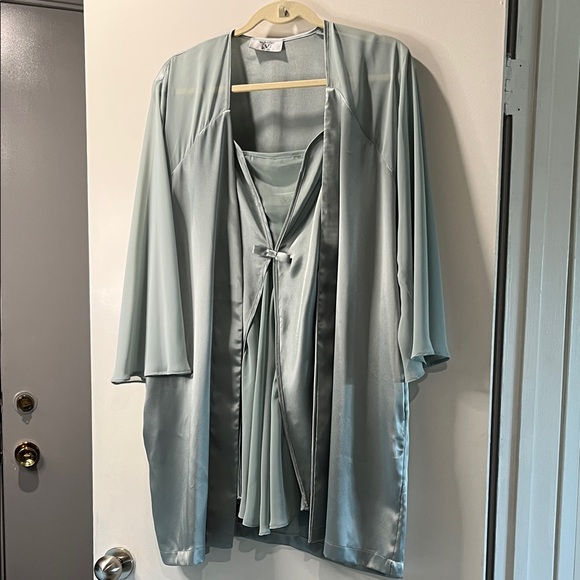 Valentino Other - Valentino Intimo Green Satin Chiffon 2 Pc Chemise and Robe. NWOT vintage.
